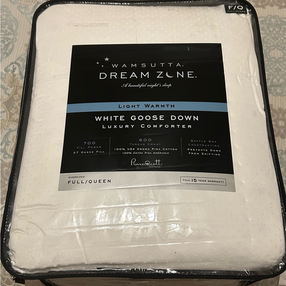 Wamsutta Dream Zone Luxury White Comforter